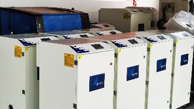 激光煙霧凈化器哪家好,執(zhí)信環(huán)保激光煙霧凈化器凈化車間煙塵污染！