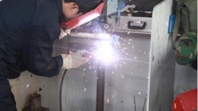 執(zhí)信環(huán)保,移動焊煙凈化器,焊接除塵設備,廠家直銷,值得信賴！