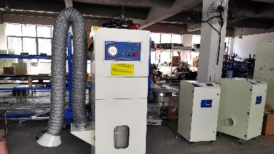 金屬粉塵防爆除塵器,車間粉塵防爆吸塵器執(zhí)信環(huán)保制造商！