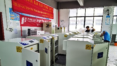 工業(yè)粉塵除塵器，執(zhí)信環(huán)保為工業(yè)加工提供高效除塵設(shè)備。