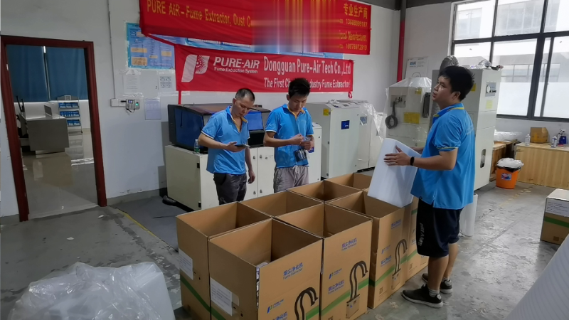 煙塵凈化機(jī),工業(yè)煙塵凈化機(jī),車間煙塵凈化機(jī)。