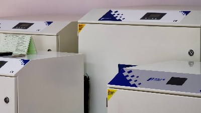 執(zhí)信環(huán)保激光車間煙塵凈化,PCB激光雕刻煙霧凈化器。