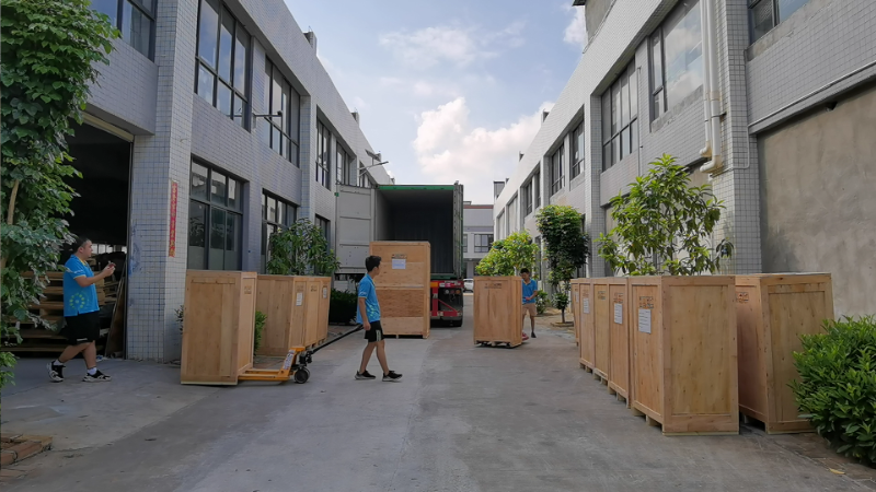 防爆除塵器廠(chǎng)家,執(zhí)信環(huán)保除塵設(shè)備貨柜出貨,