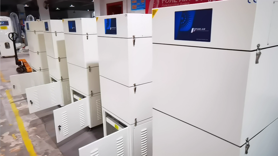 激光切割煙塵凈化器,執(zhí)信環(huán)保激光切割凈化設(shè)備廠家。